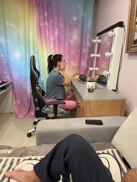 _Milashka_ Live Sex December 17, 2025