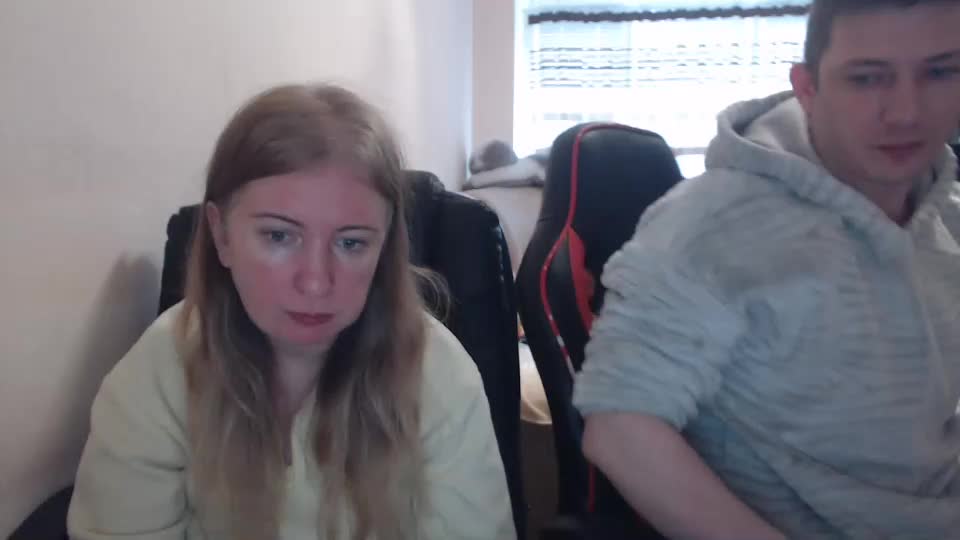 jenisandpeter Live Sex December 17, 2025