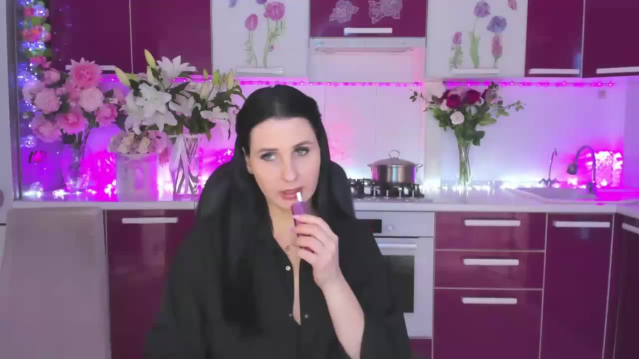 Olivija2020 Live Sex December 14, 2025