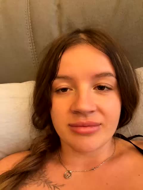 Rosalinelov Live Sex December 17, 2025