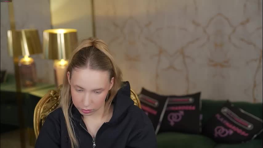 bright_diamonds_054 Live Sex December 20, 2025