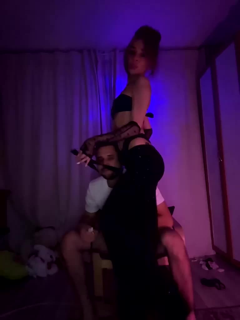 VIP17CoupleDream Live Sex December 14, 2025