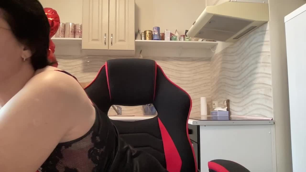 HotMilfPussy Live Sex December 17, 2025