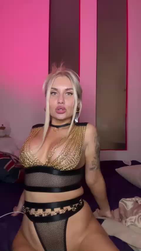 Tvoyasamka77 Live Sex December 13, 2025