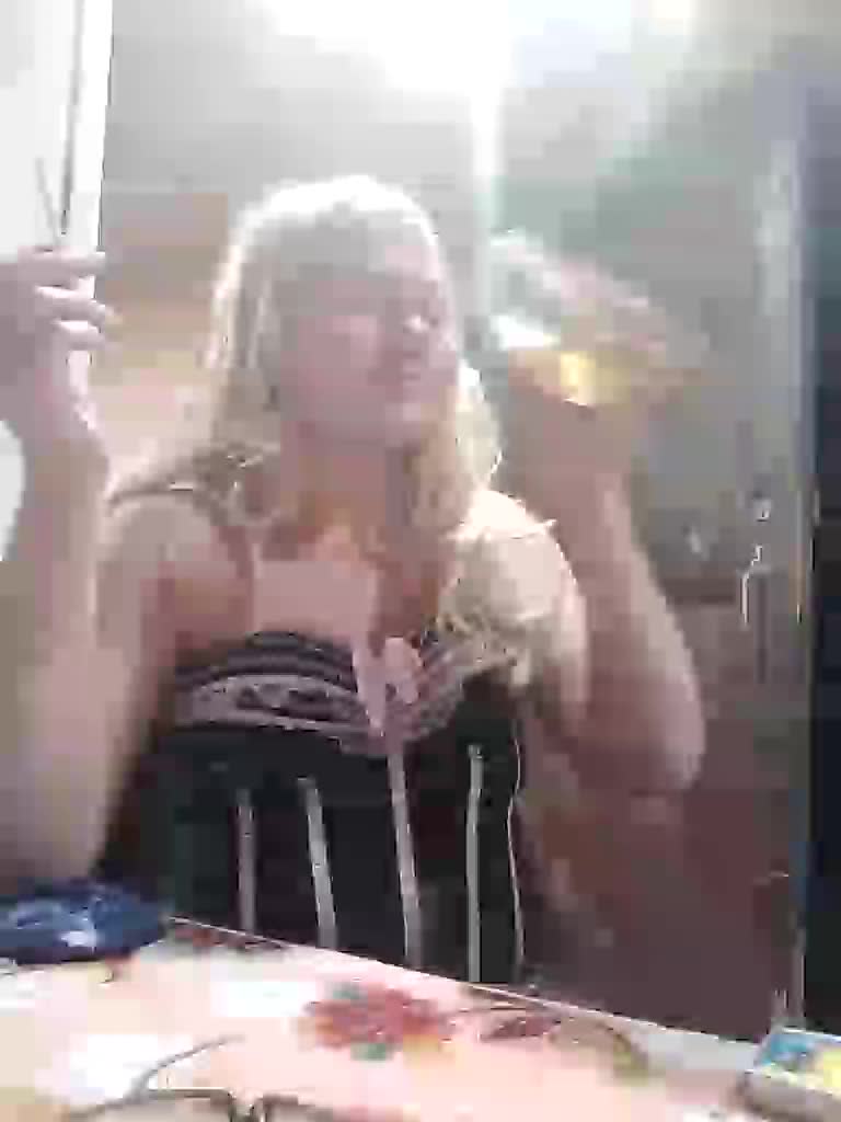 FameLara Live Sex December 13, 2025