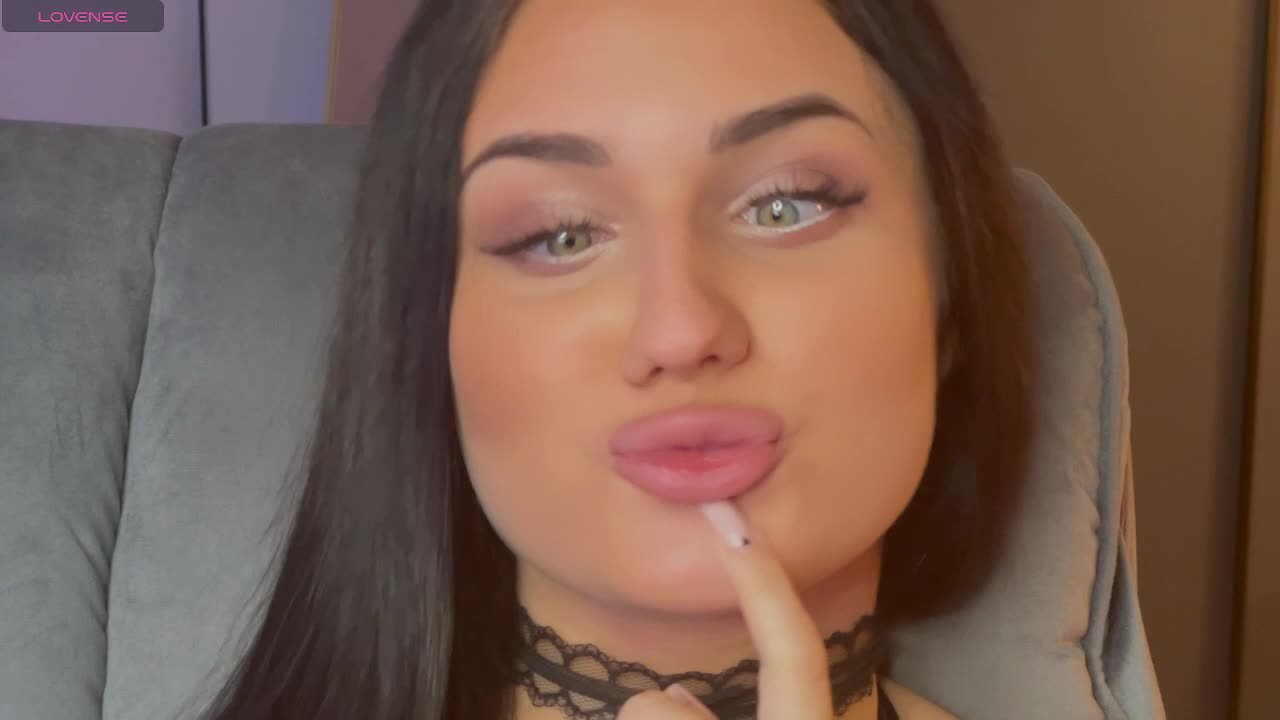 fatalefemme Live Sex December 13, 2025