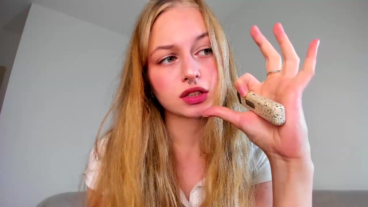 MiaMeowa Live Sex December 14, 2025