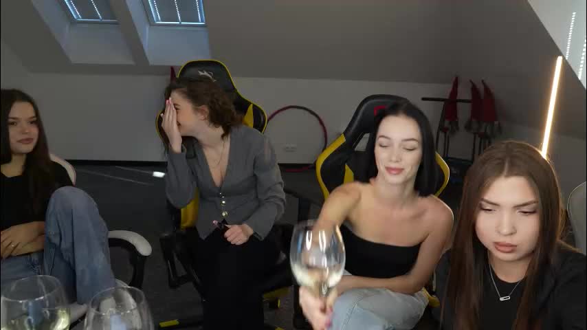 sweetdesiree_ Live Sex December 17, 2025