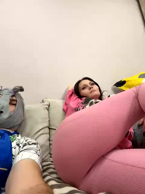 _Milashka_ Live Sex December 17, 2025