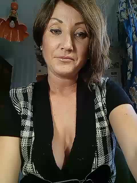 8BESTGirl8 Live Sex December 12, 2025