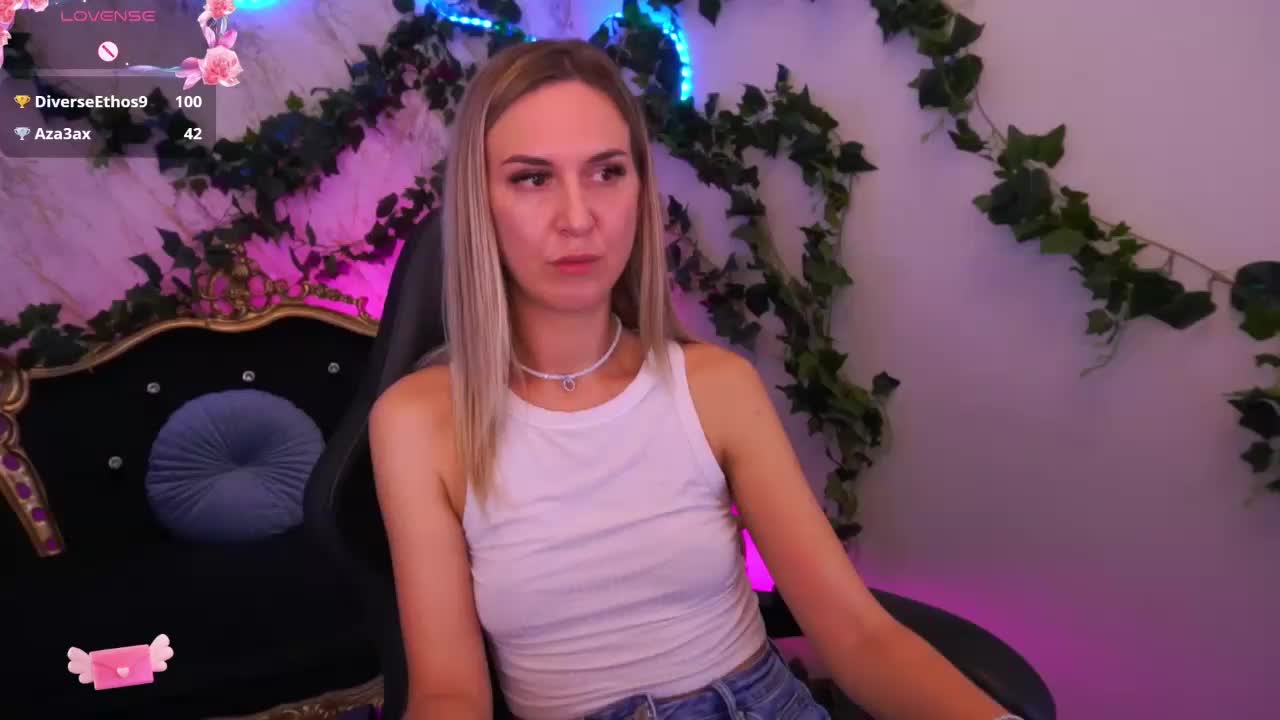 MollyWild Live Sex December 13, 2025
