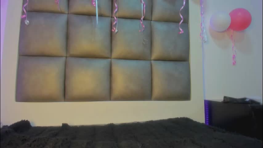 laura__js_ Live Sex December 13, 2025