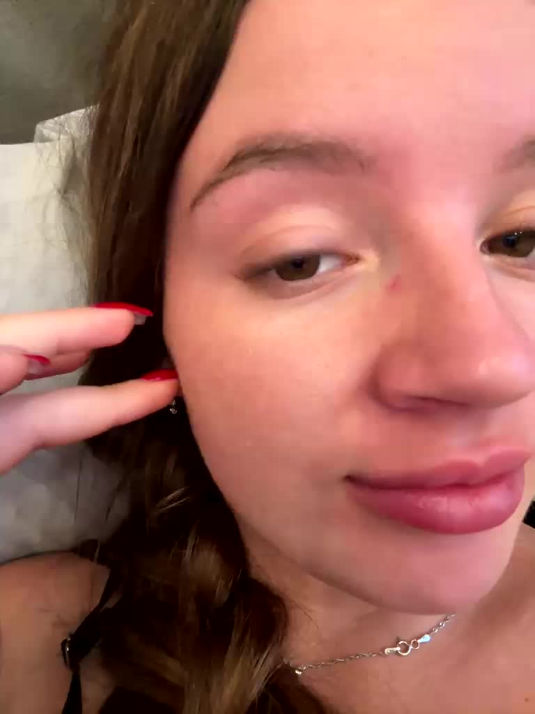 Rosalinelov Live Sex December 17, 2025