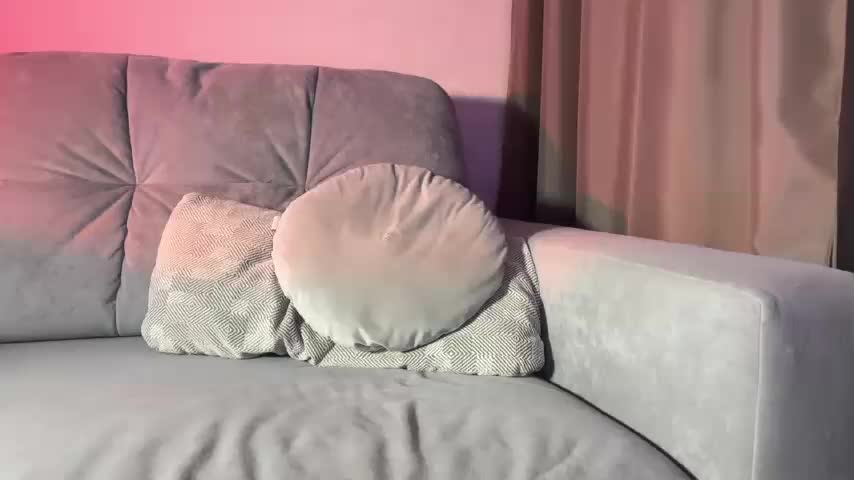 MillyMillya Live Sex December 13, 2025