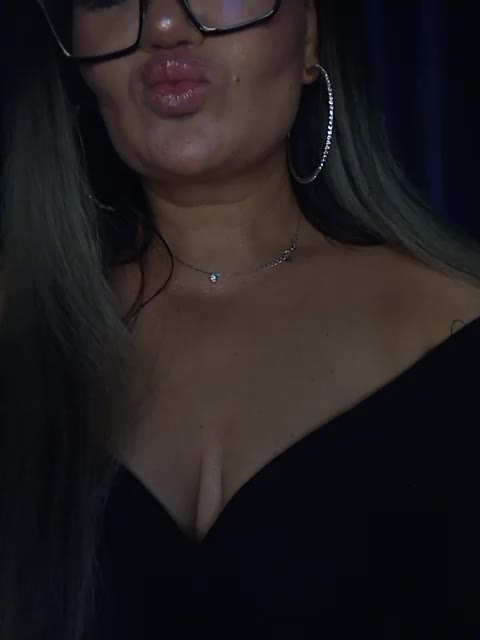 Brunetochkaaa Live Sex December 13, 2025