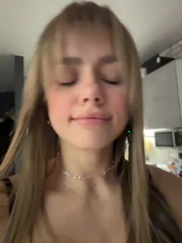 Kylie_Desire Live Sex December 13, 2025