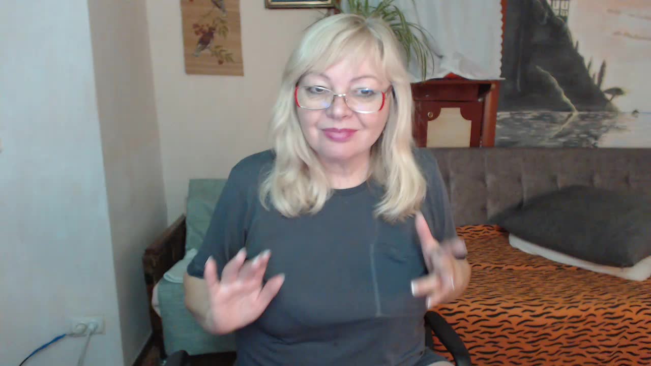 EvelynLoveShy Live Sex December 17, 2025