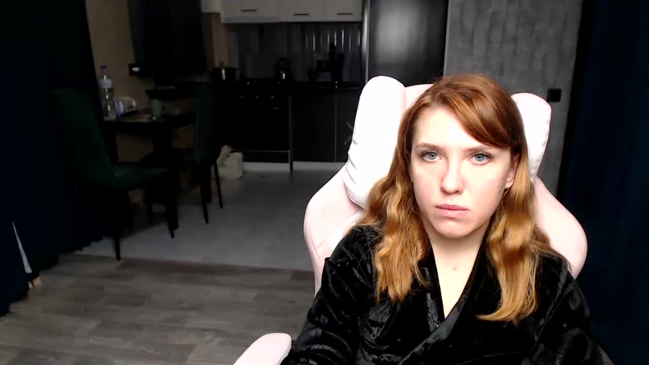 Regimasmile Live Sex December 13, 2025