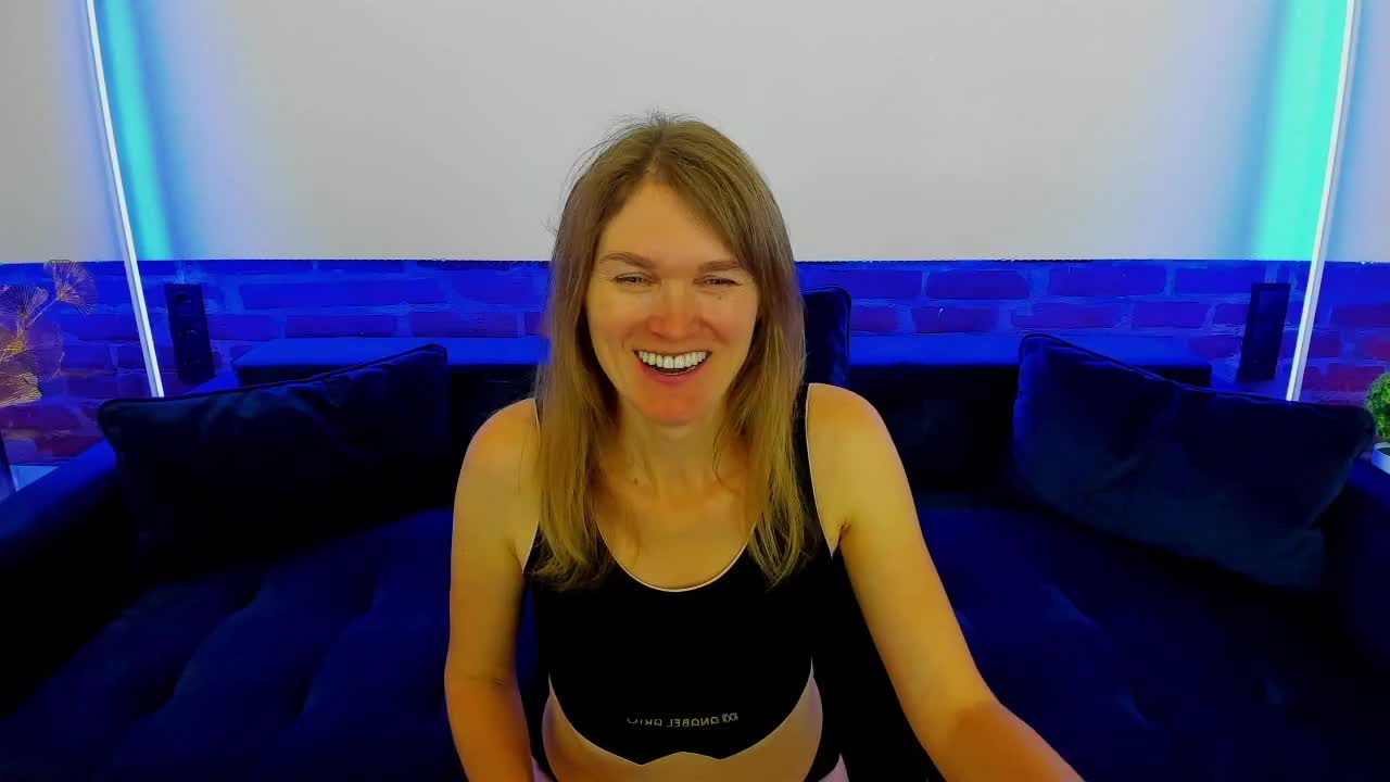 Annabel-xxx Live Sex December 18, 2025