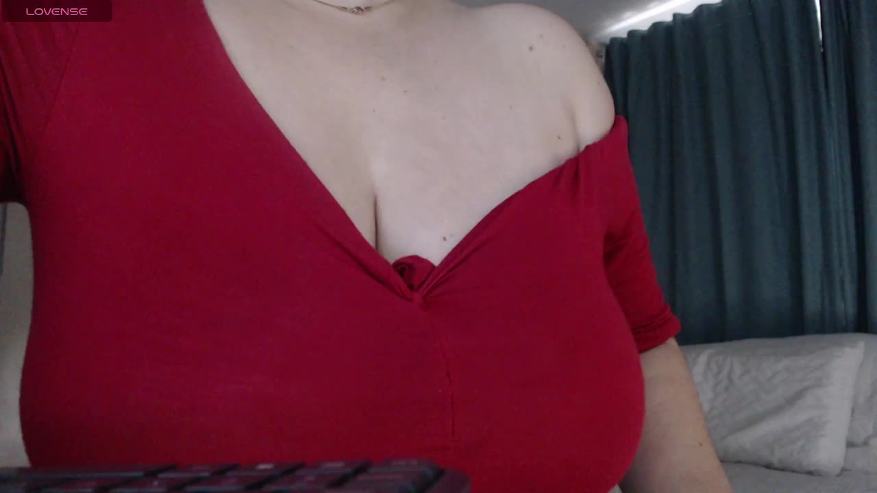 naturalmoommy Live Sex December 14, 2025