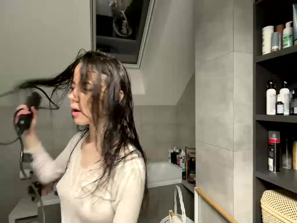 Taanni Live Sex December 17, 2025