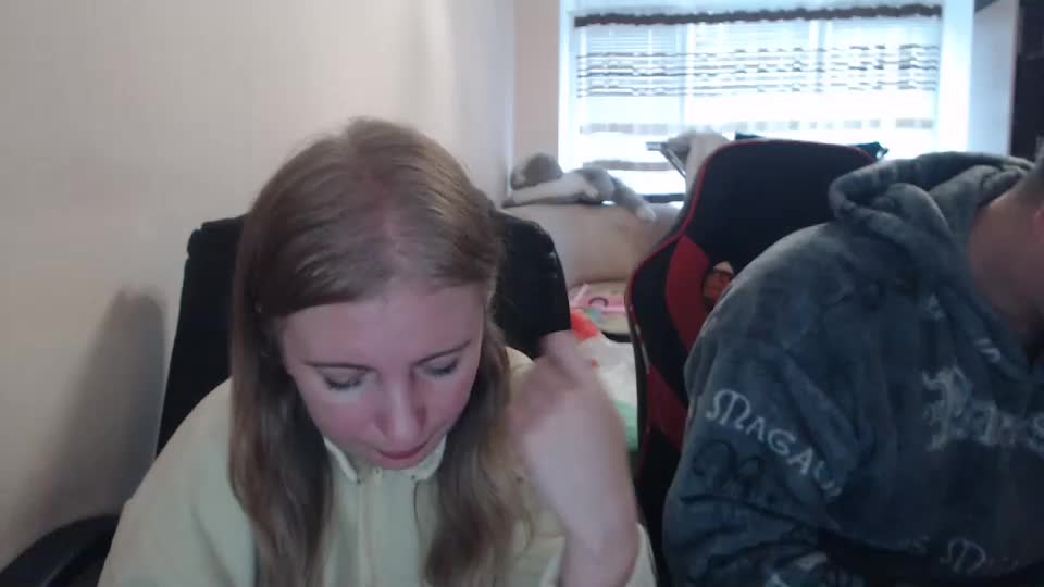 jenisandpeter Live Sex December 17, 2025