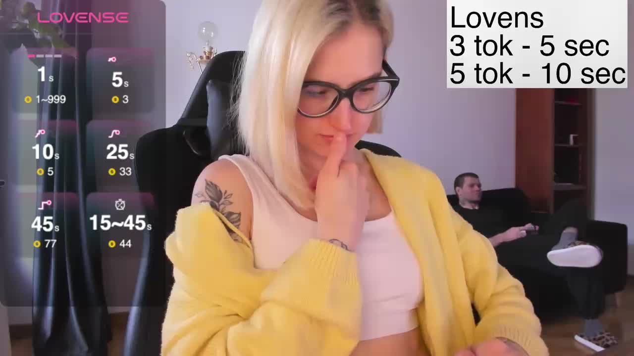 Sexy-Sweets Live Sex December 15, 2025