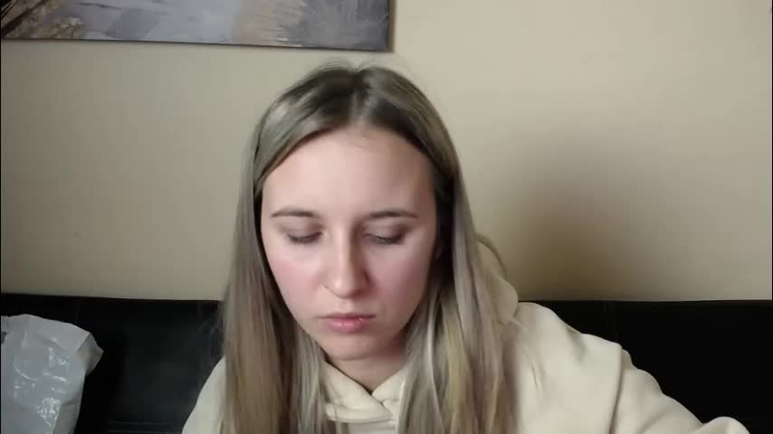 _nicole_new Live Sex December 13, 2025