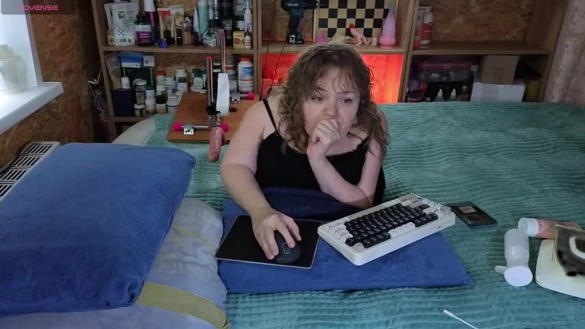 MiniNatalie Live Sex December 14, 2025