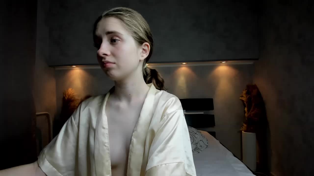 Camilla-Kelly Live Sex December 13, 2025