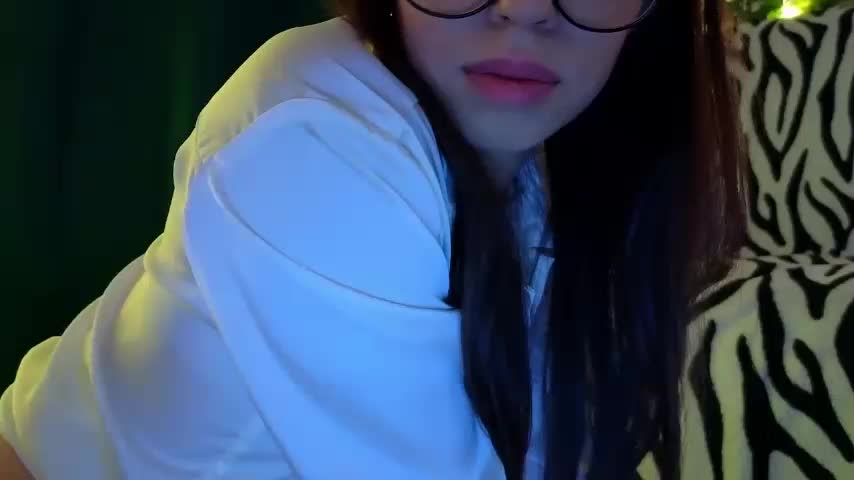 KristinaBounty Live Sex December 17, 2025