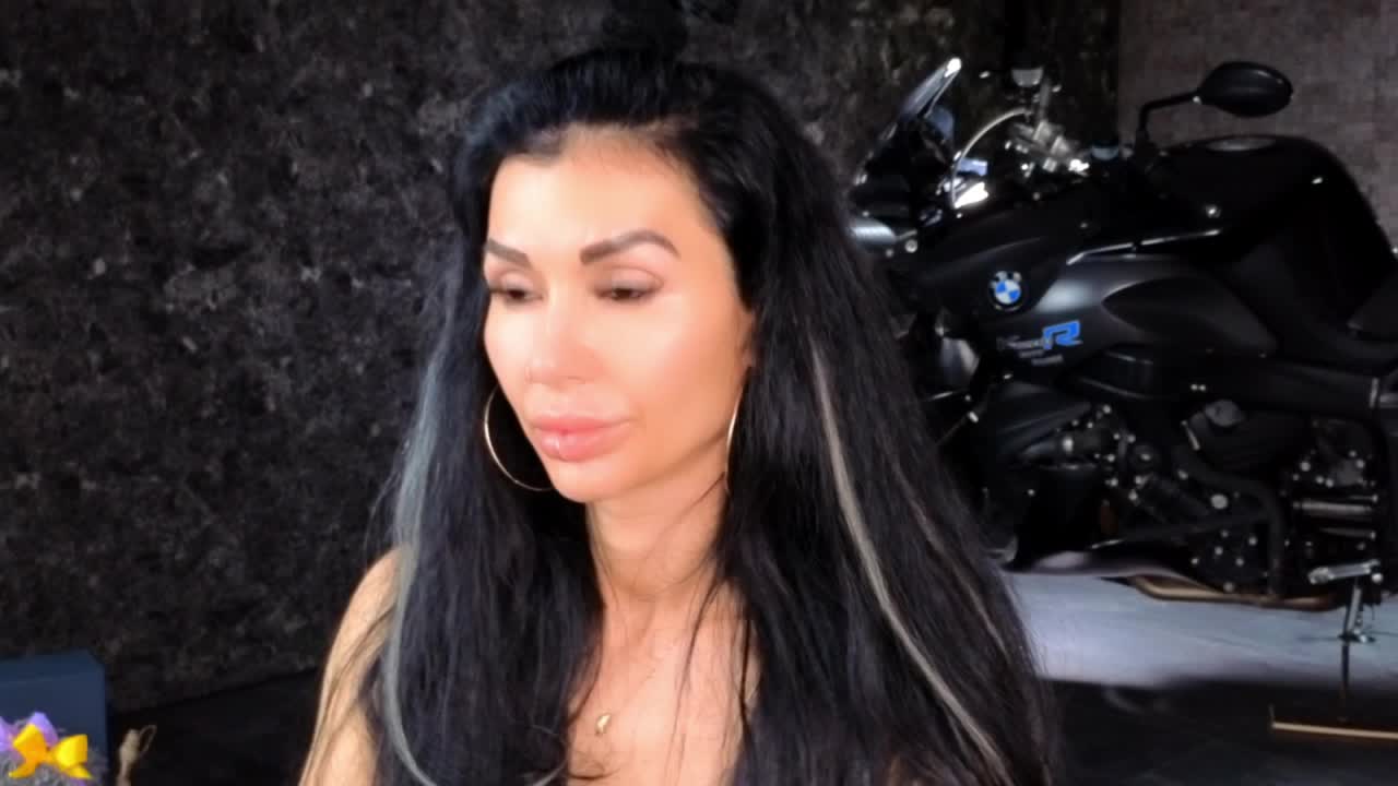 -BABAYAGA- Live Sex December 17, 2025