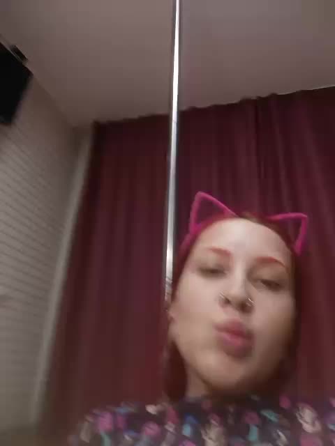 RedFox9595 Live Sex December 14, 2025