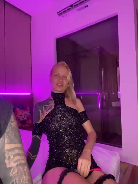 Twins666 Live Sex December 14, 2025