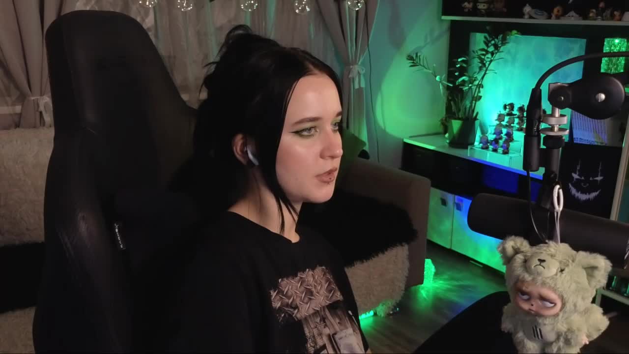 Kira_Li_Lime Live Sex December 13, 2025