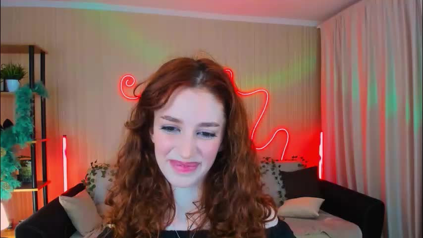 christinaconteeree Live Sex December 13, 2025