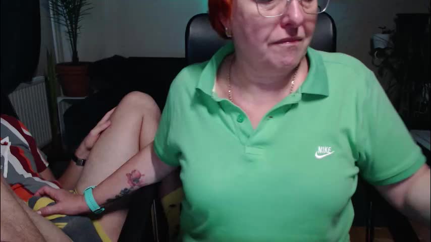 joannaandneighbour Live Sex December 17, 2025
