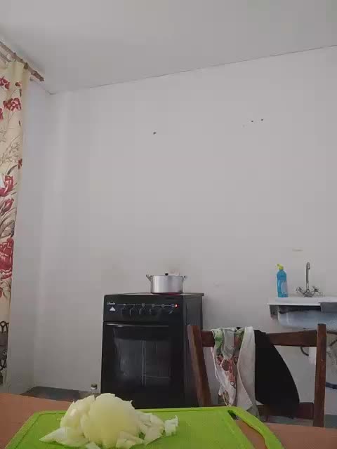 Xo4y-SeXa Live Sex December 14, 2025