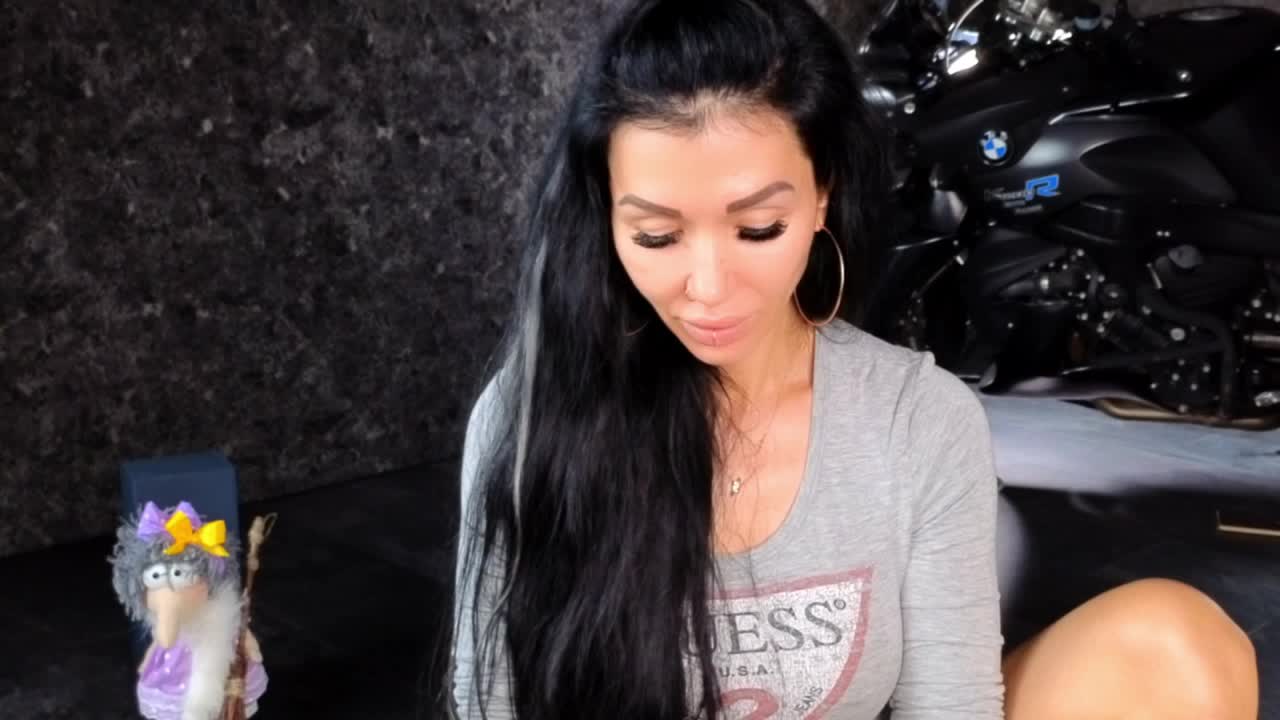 -BABAYAGA- Live Sex December 17, 2025