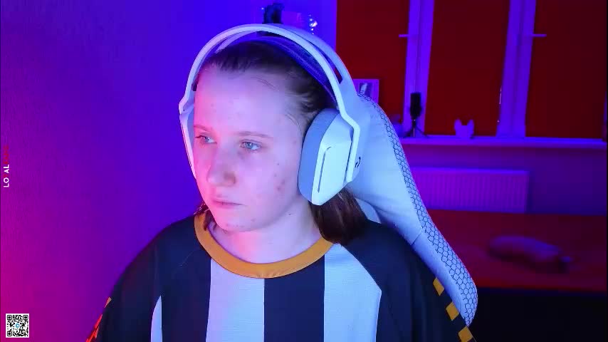 moon_avengers Live Sex December 13, 2025