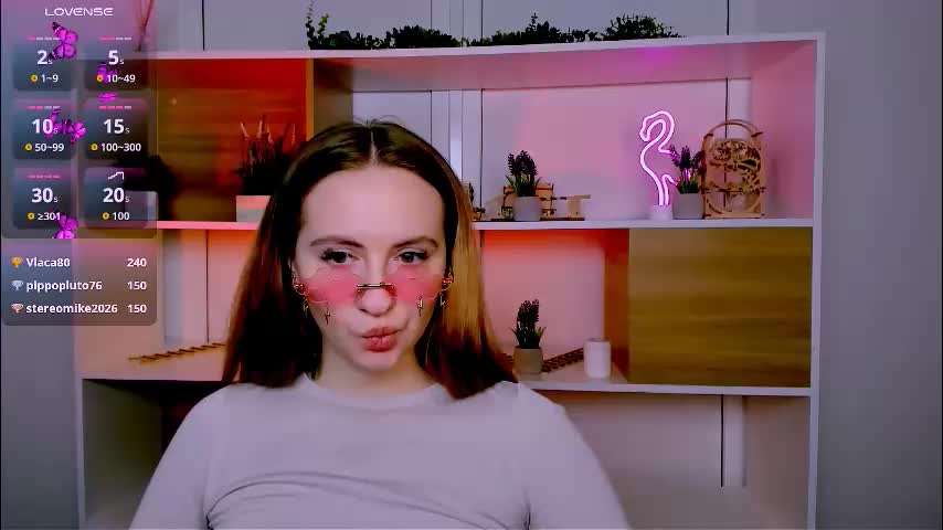 mila_glow Live Sex December 17, 2025