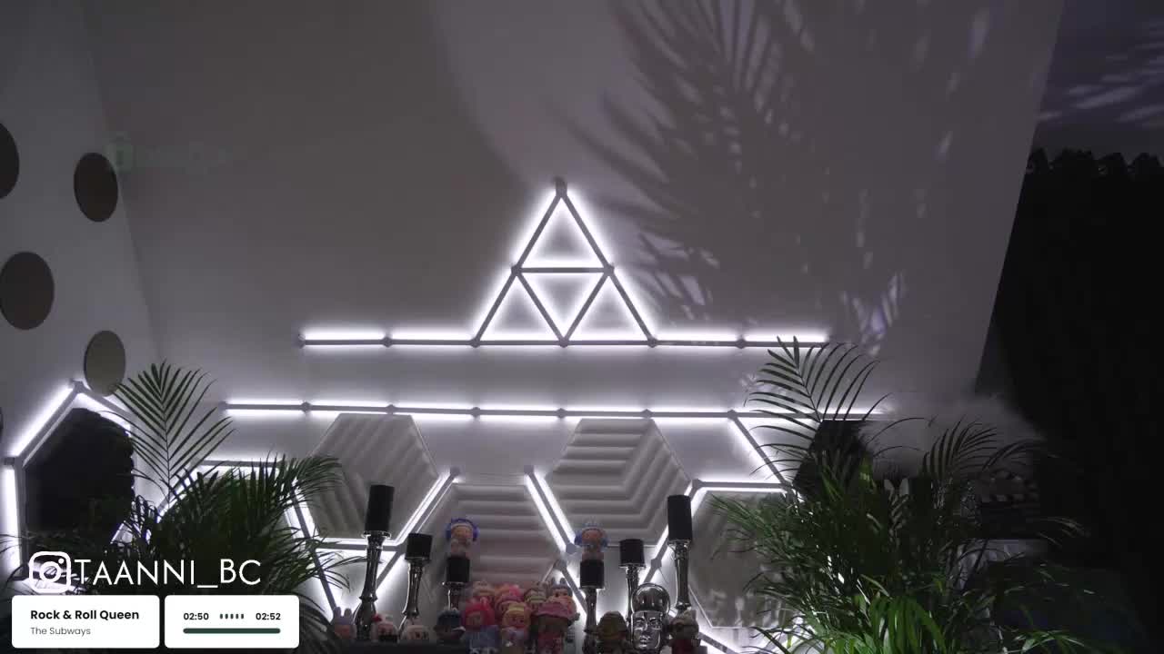 Taanni Live Sex December 17, 2025