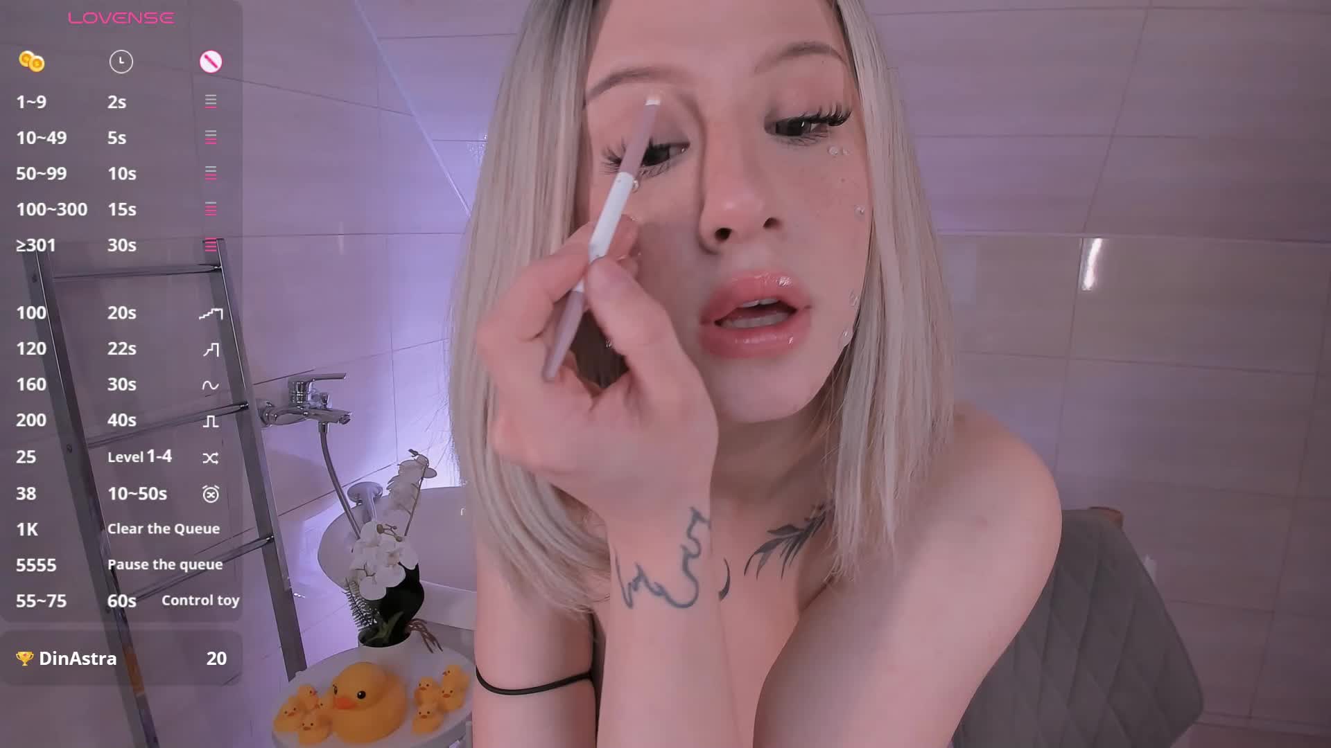 Necucubi Live Sex December 17, 2025