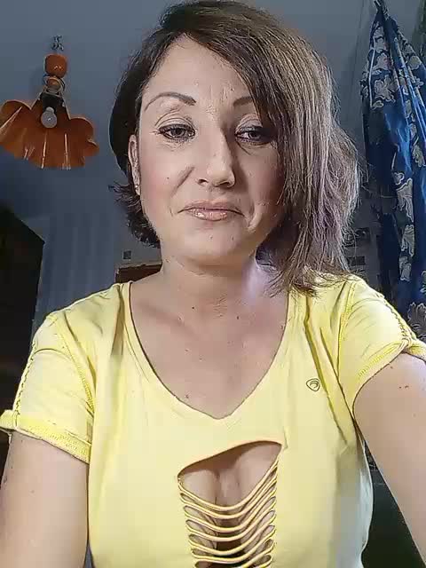 8BESTGirl8 Live Sex December 12, 2025