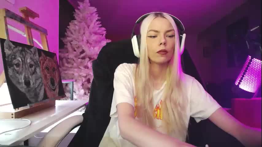 tinykylie Live Sex December 14, 2025