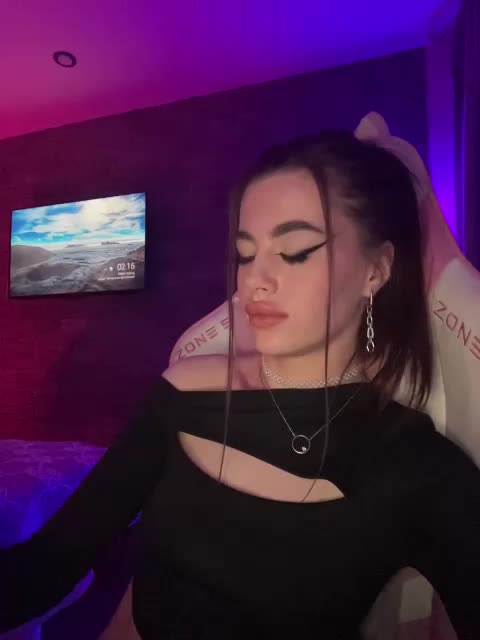 HotGirlEva Live Sex December 13, 2025