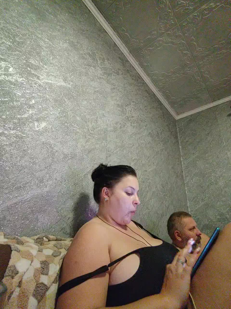 Cleopatra1990 Live Sex December 17, 2025