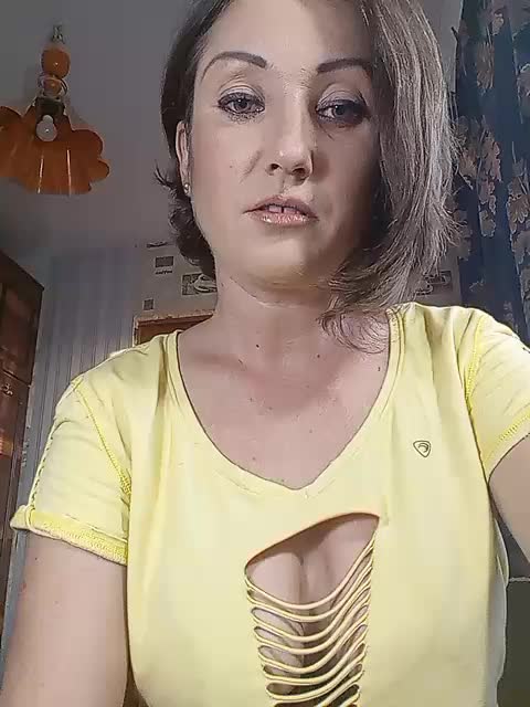 8BESTGirl8 Live Sex December 12, 2025