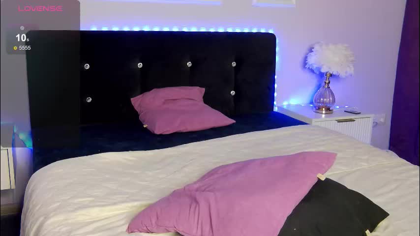 milla_cali Live Sex December 14, 2025