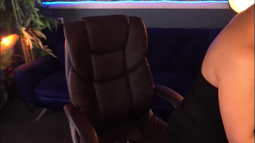 dafni_mon Live Sex December 13, 2025